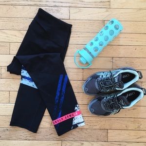 Under Armour Hi-Rise Printed Crop Size Medium